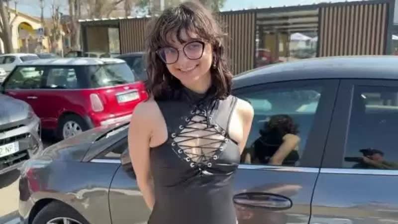 Lotus 21 Ans Aime Tre Le Centre De Lattention Jacquie Et Michel Tv Porn Video