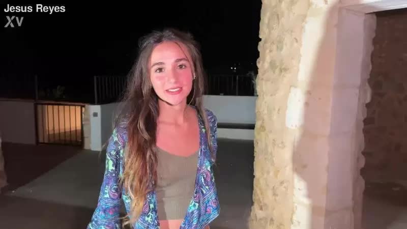 Ada Paradiso Italiana Pequea Muy Cachonda Se Folla Una BBC En La Torre Di Foxi De Italia Porn Video