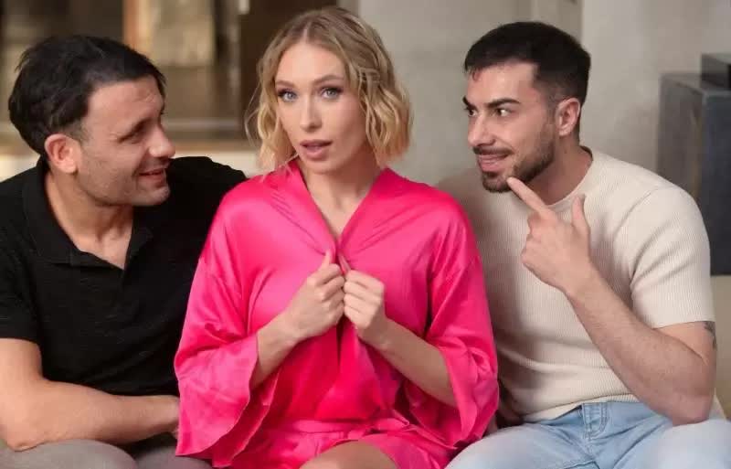 Angelika Grays Giving The Neighbors A Show 03-08-2025 Porn Video
