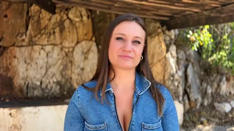 Jacquieetmicheltv Oceane 27 Years Old Flight Attendant From Aubagne 2026 10 15 Porn Video