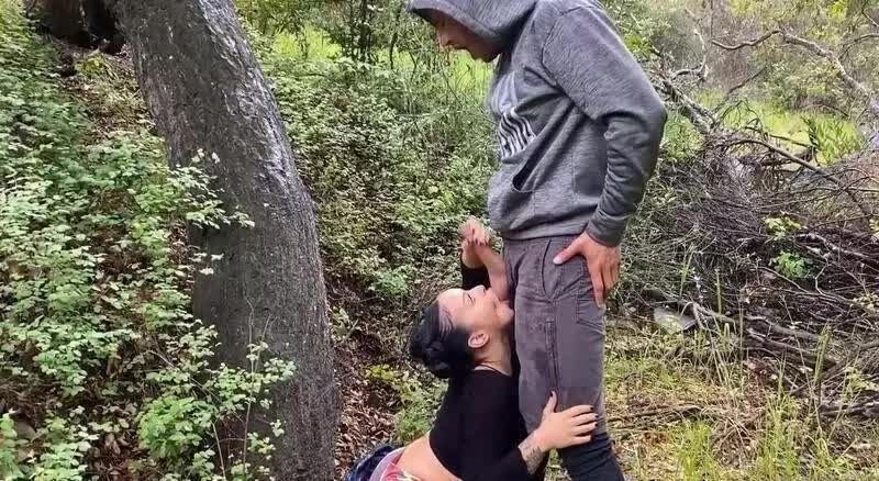 Payton Preslee Gets Creampied Outdoors Porn Video