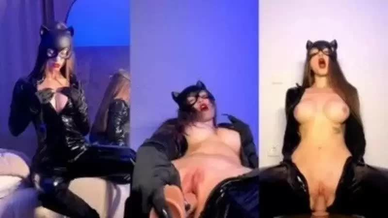 Sola Zola Catwoman Cosplay, Dildo Fuck Hd Porn Video
