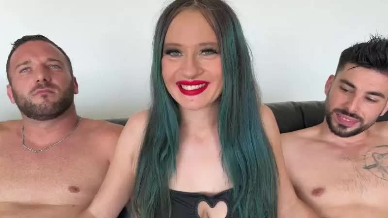 Jacquieetmicheltv Blue 31 Years Old Dreamed Of Being The Star For Her Comeback 09-08-2026 Porn Video