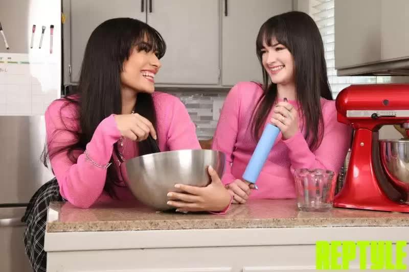 Remi Raw Lalie Fox If You Have A Girlfriend We Will Just Have To Play By Ourselves 11-09-2026 Porn Video