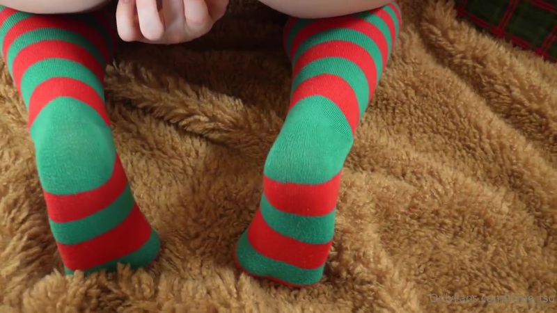 Hime Tsu Gets Christmas Creampie Sex Tape Porn Video