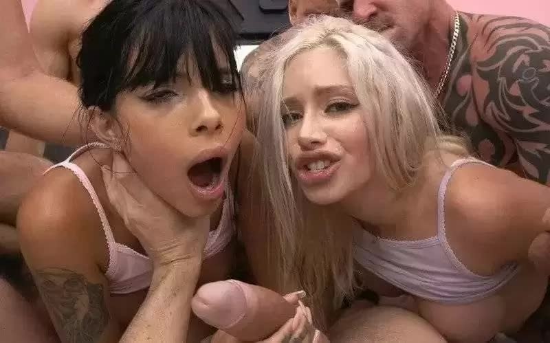 Angelo Godshack Original Vivian Lola And Athenea Rose Go 6On2 Hardcore Gangbang With Anal Fisting And Pee Porn Video