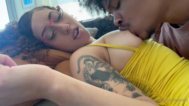 Hot Baby Spreads Her Legs Gets Plowed Porn Video