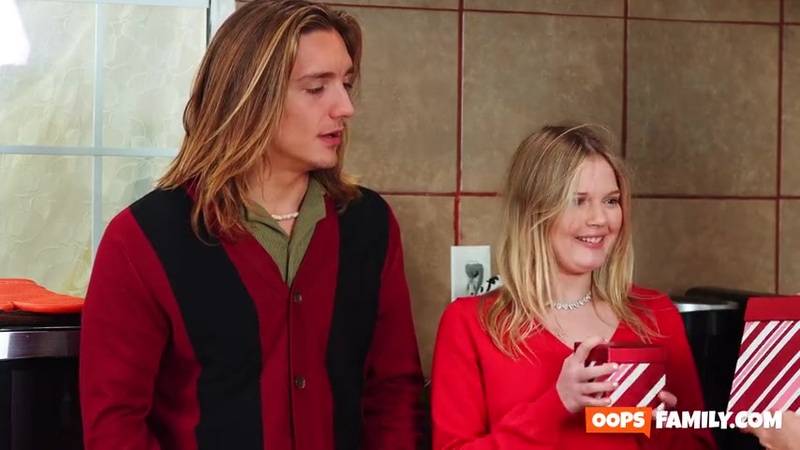 Christmas Dirty Gift Penny Barber Deepthroats Stepson While Coco Lovelock Gets Face Fucked Squirts Porn Video